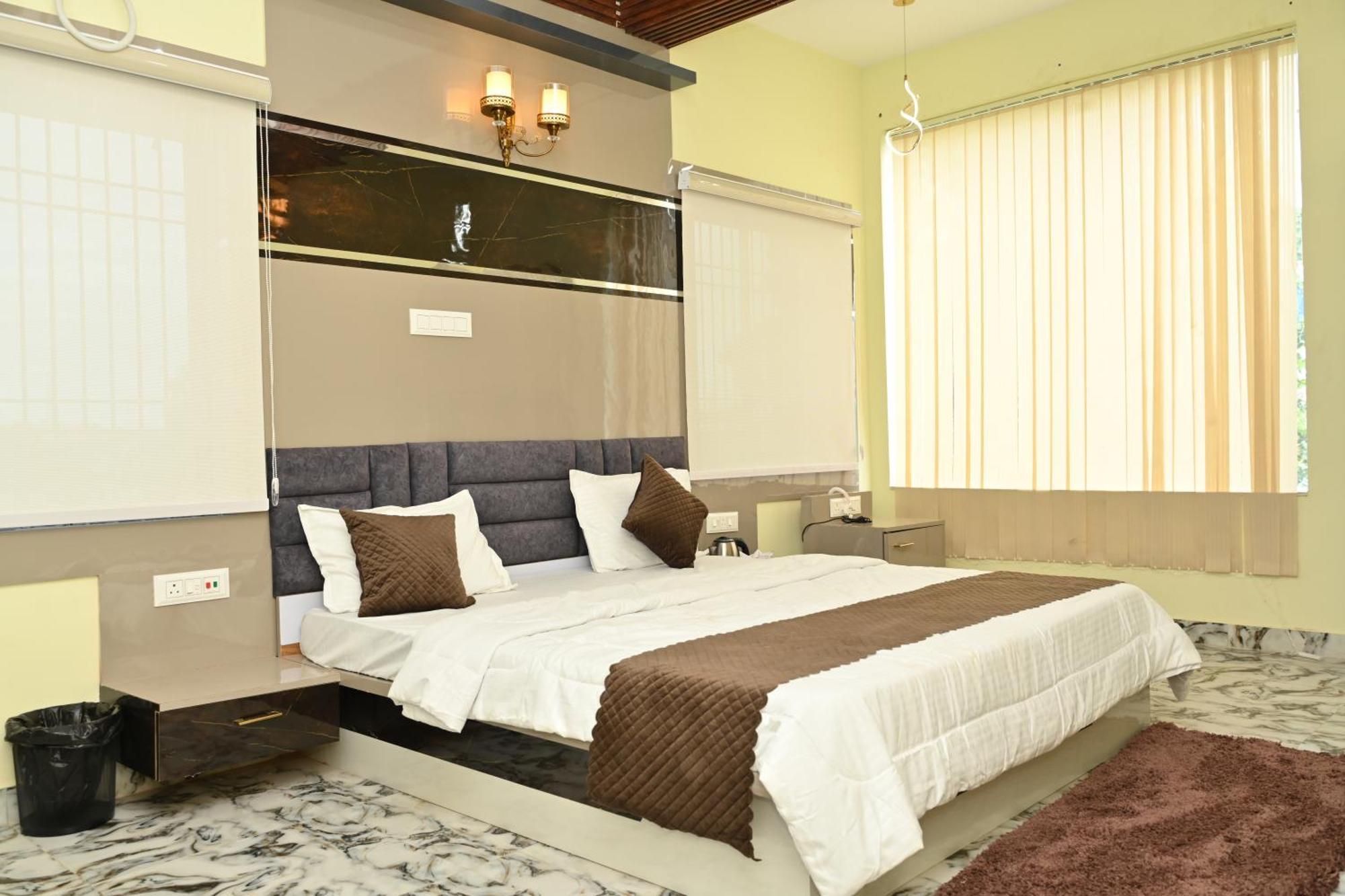 Baripada The Vintage Plaza酒店 外观 照片